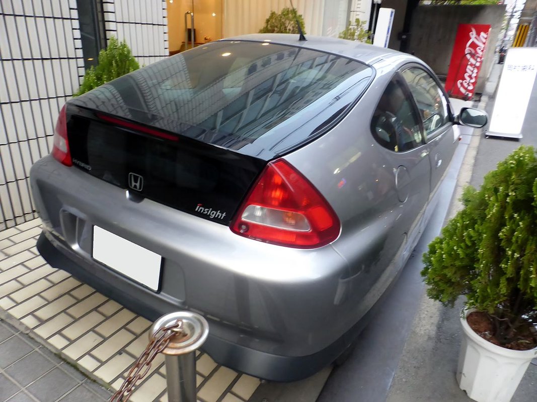 Honda Insight 1. generace (1999-2006) – Průkopník hybridů