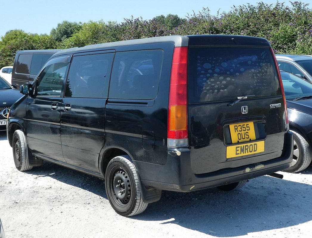 Honda Stepwgn 1. generace (1996-2001)