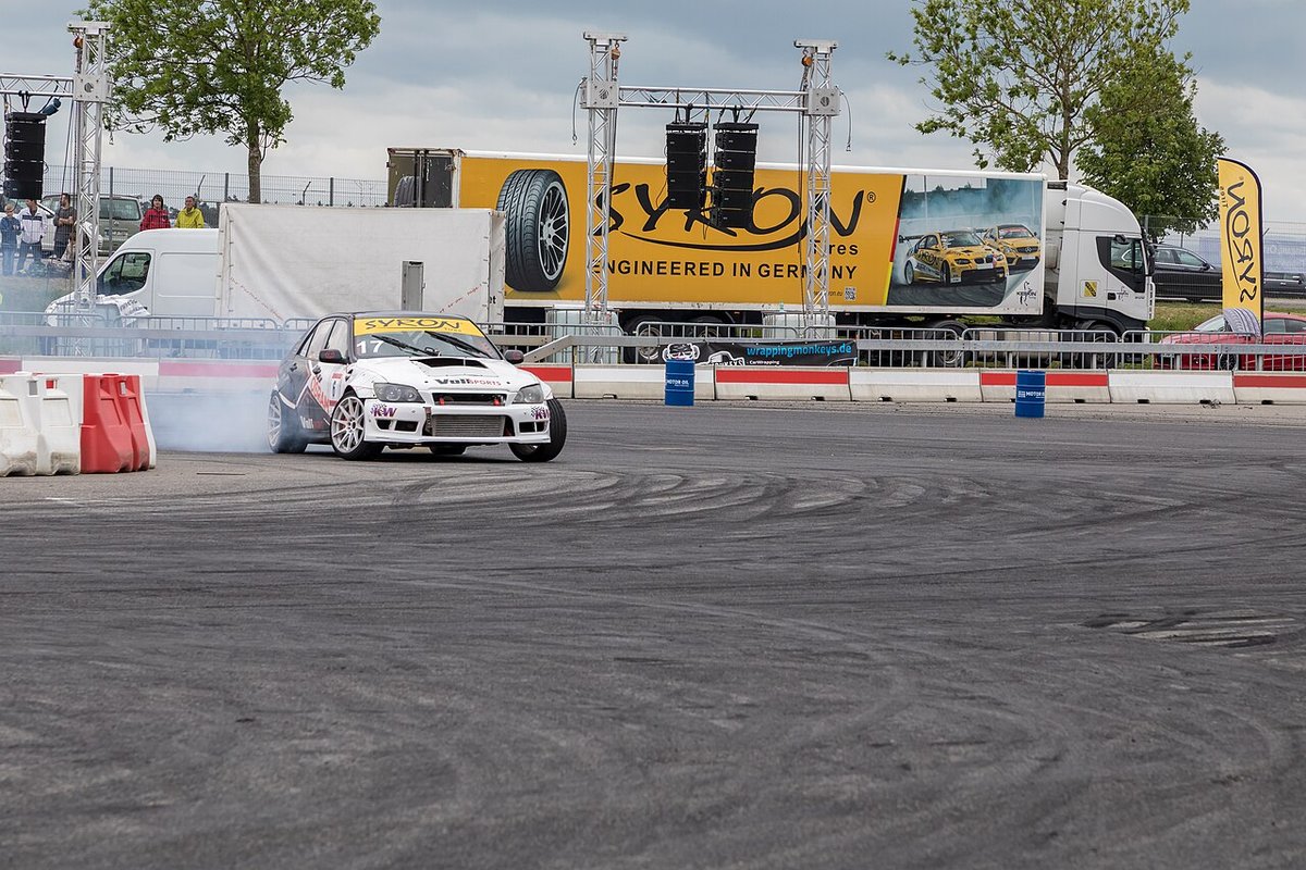 Lexus IS XE10 (1999-2005) – Sportovní sedan s duší Supra