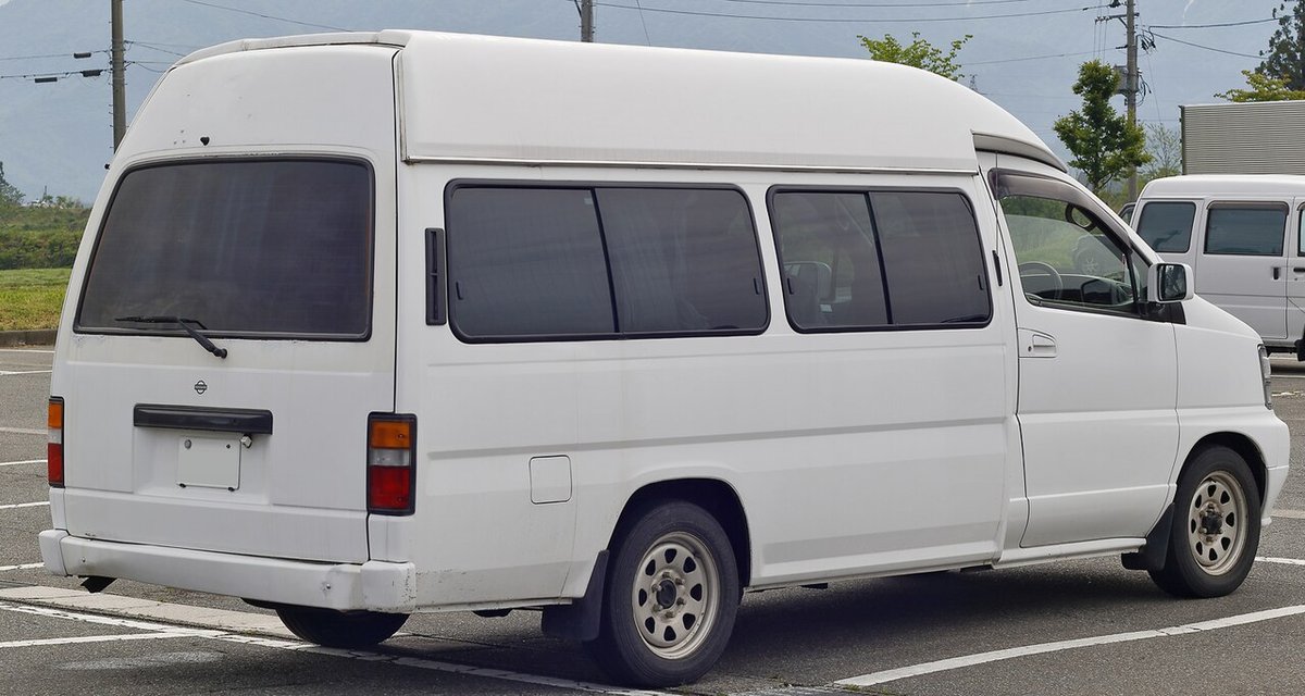 Nissan Elgrand E50 1. generace