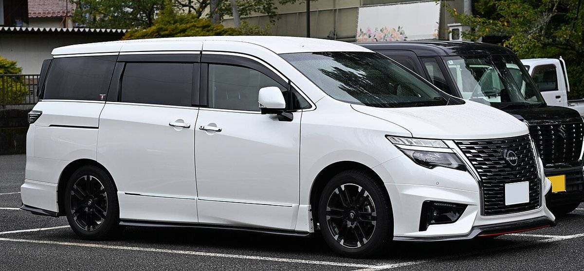 Nissan Elgrand E52 3. generace