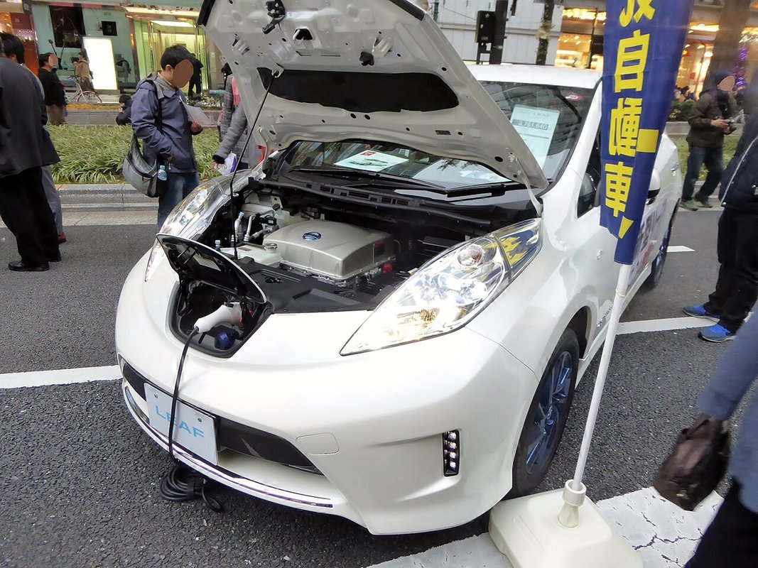 Nissan Leaf ZE0/AZE0 1. generace