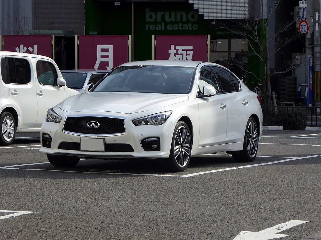 Nissan Skyline V37 13. generace