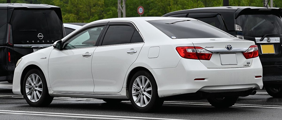 Toyota Camry XV50 (2011-2017) – Tichá evoluce
