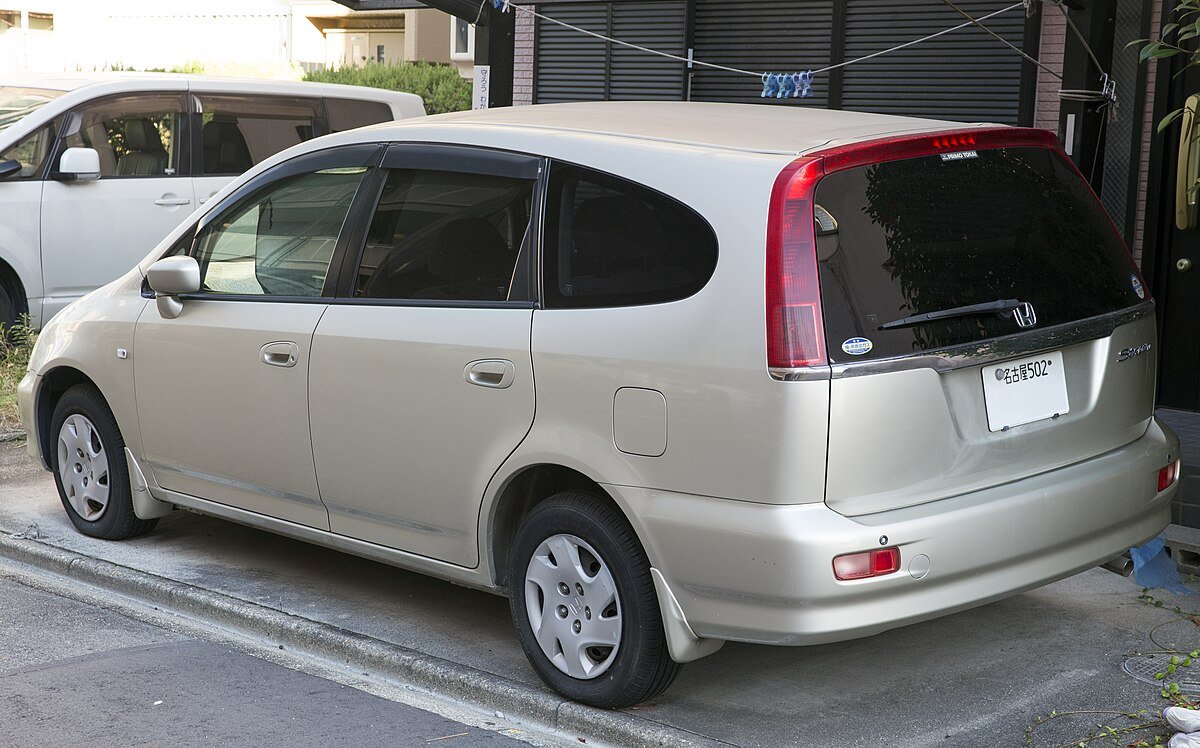 Honda Stream 1. generace (RN1-RN5)