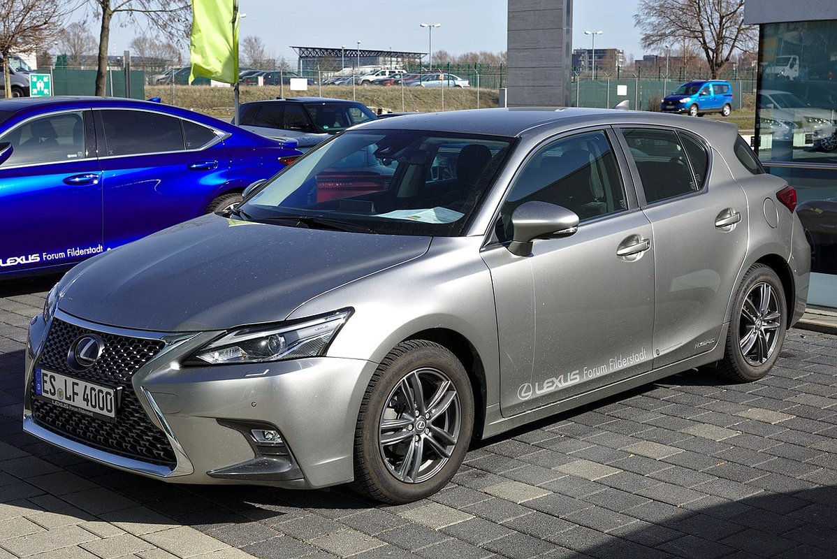 Lexus CT 1. generace (ZWA10)