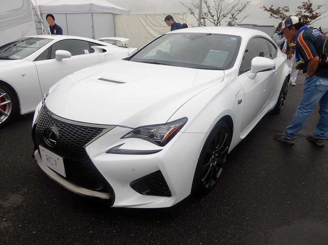 Lexus RC F 1. generace (USC10)