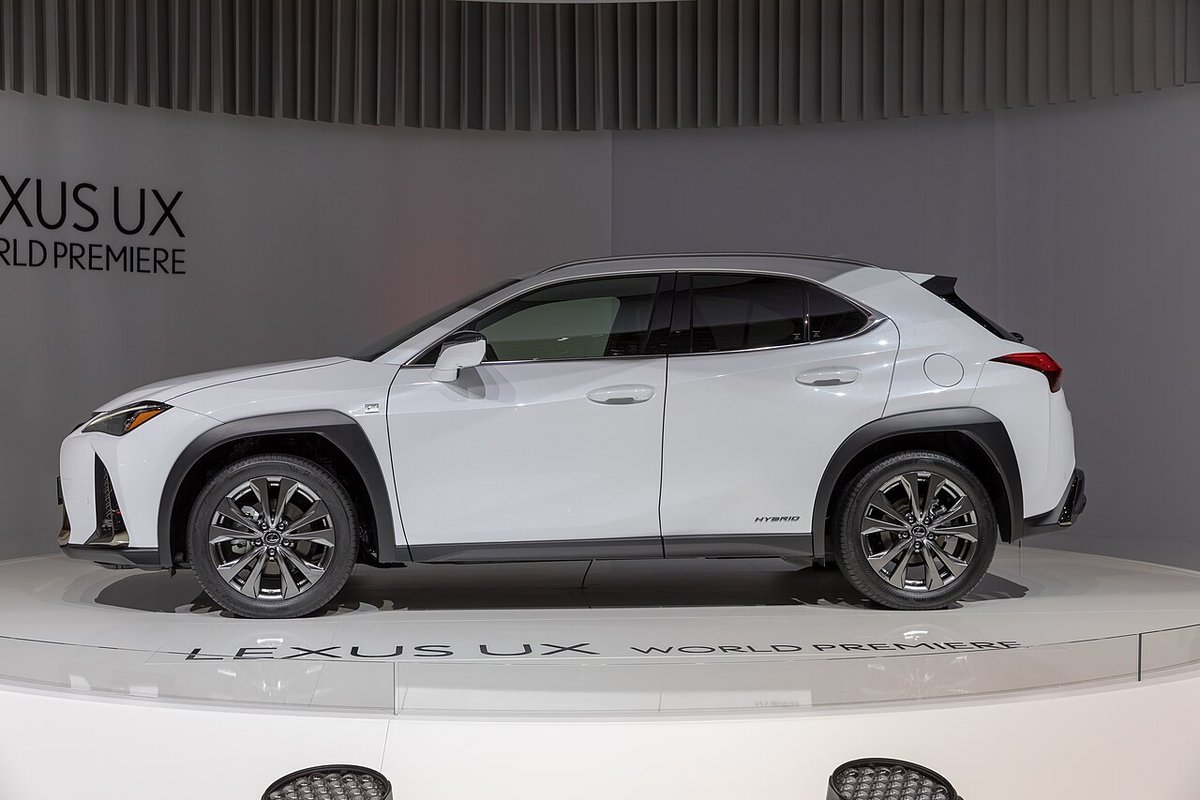 Lexus UX 1. generace (MZAH10/MZAH15)