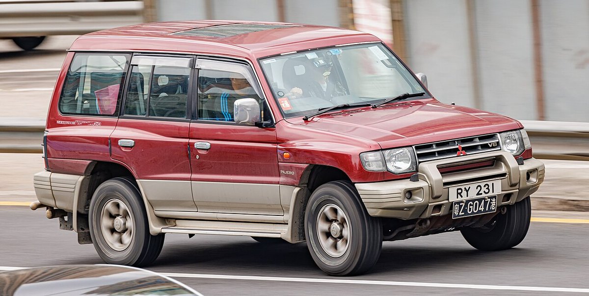 Mitsubishi Pajero 2. generace (V20)