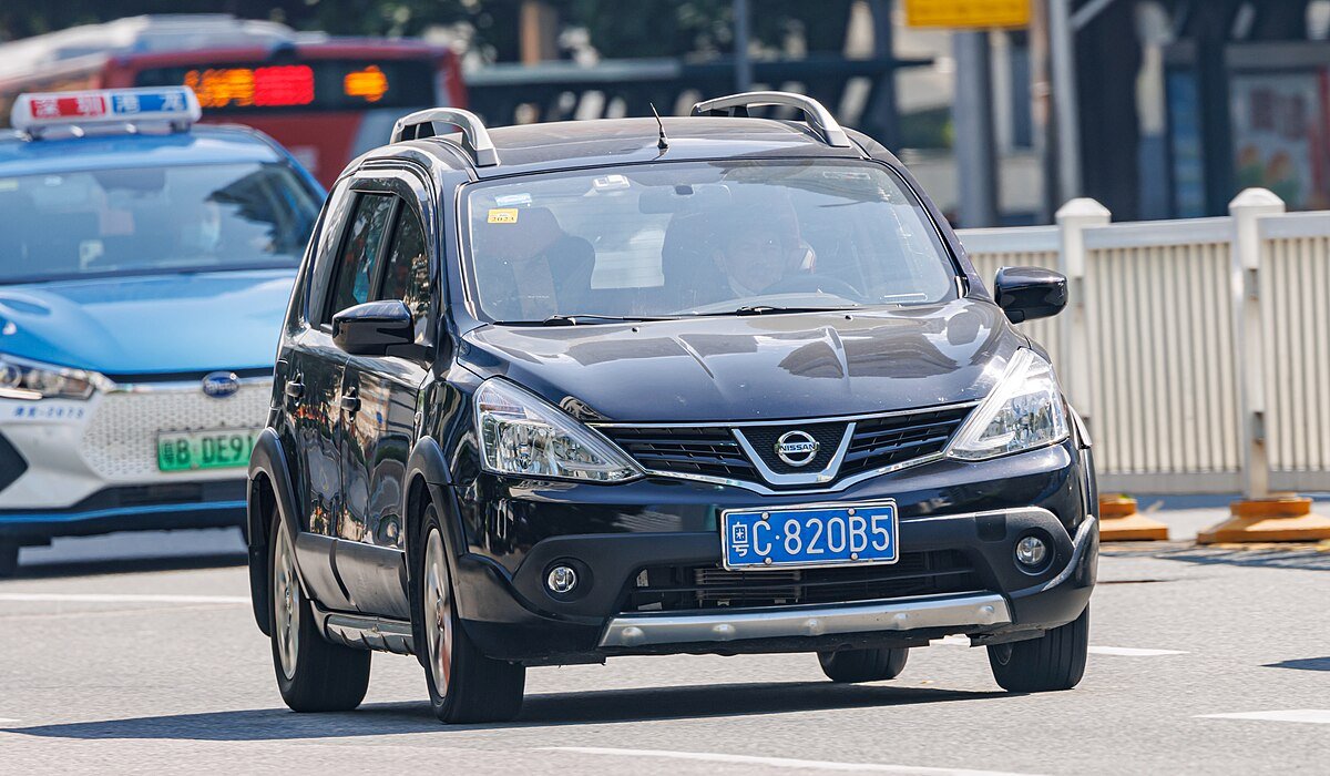 Nissan Livina 1. generace (L10/L11)