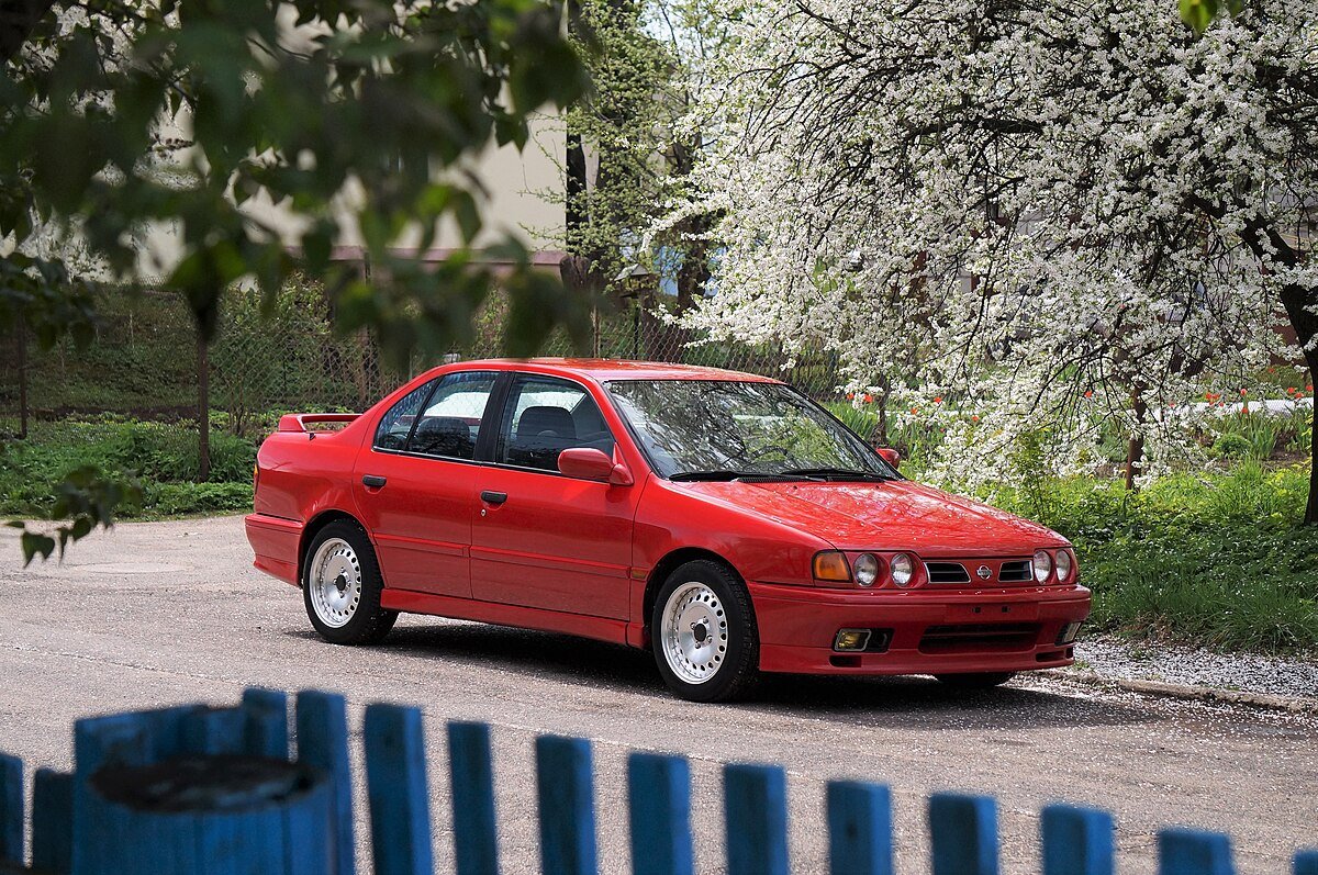 Nissan Primera 1. generace (P10)