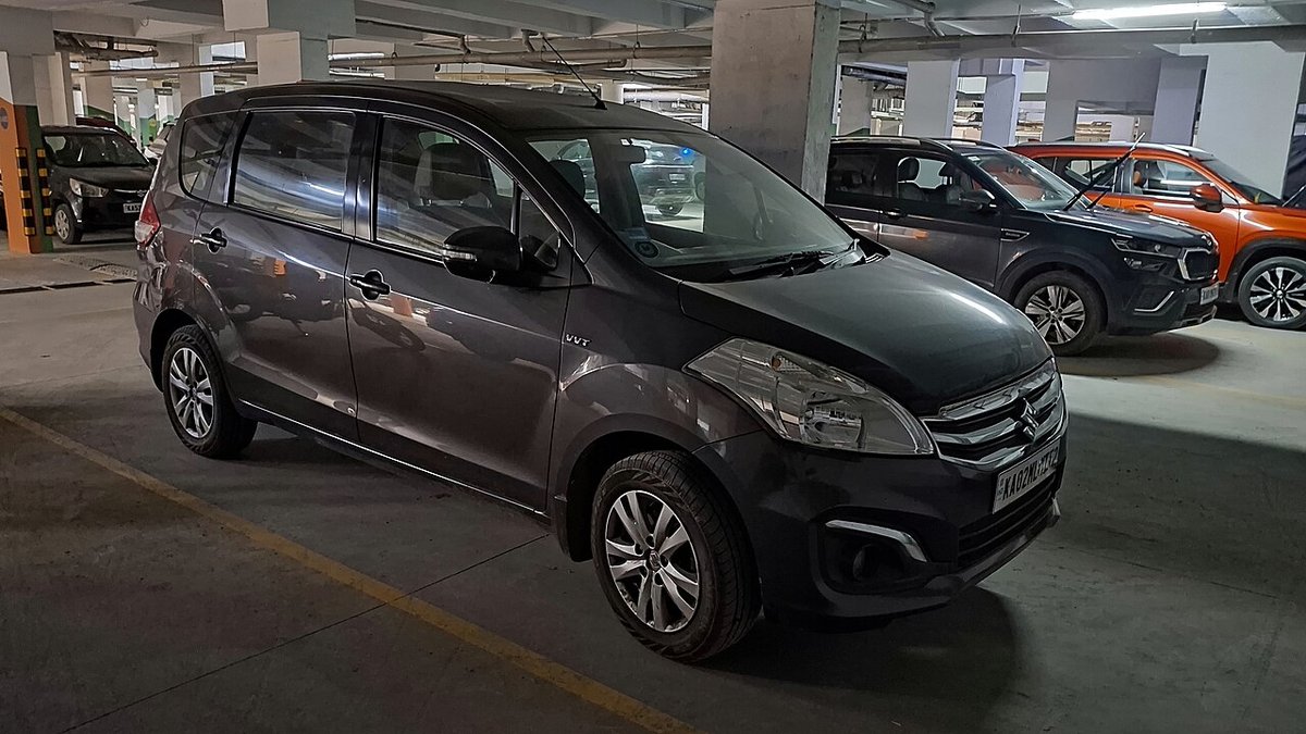 Suzuki Ertiga 1. generace (ZE)
