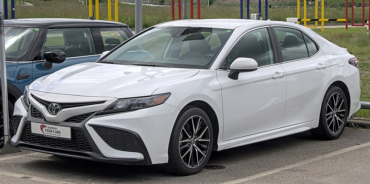 Toyota Camry 8. generace (XV70)